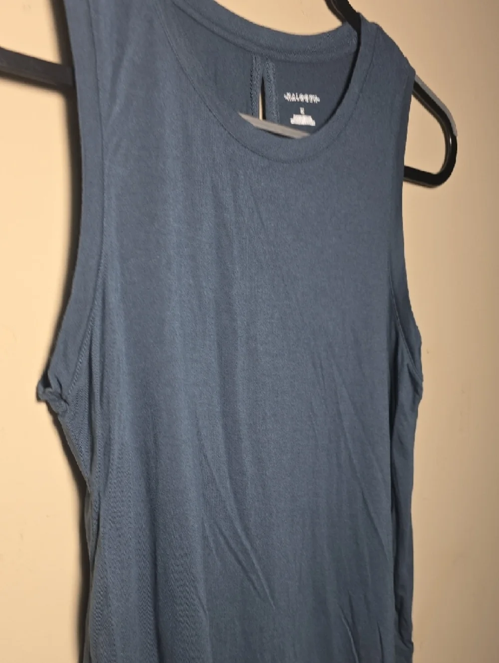 Halogen Blue Gray Sleeveless Keyhole Back Tank Top Size M - Picture 3 of 6